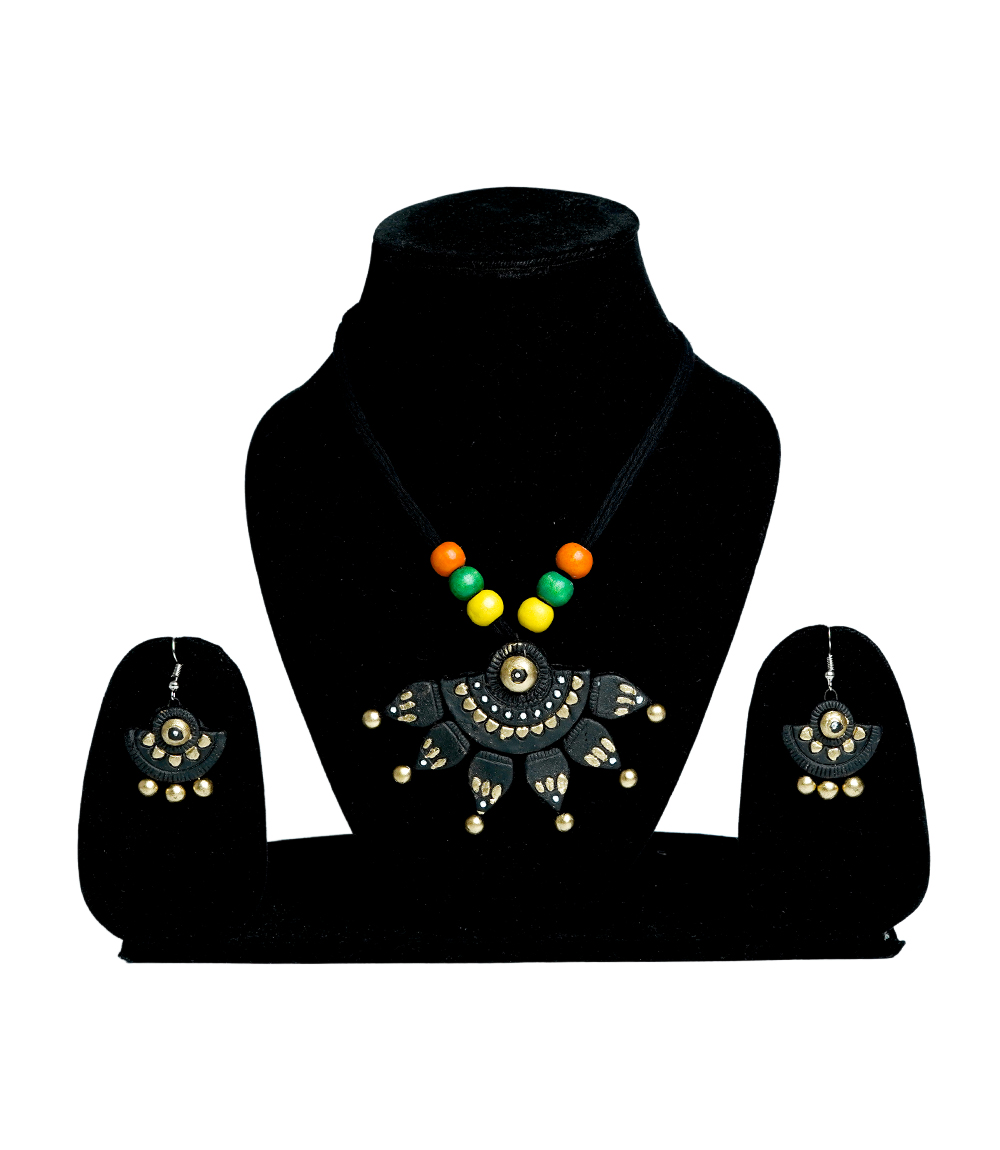 Tribal Sun Eye – Terracotta Necklace Set