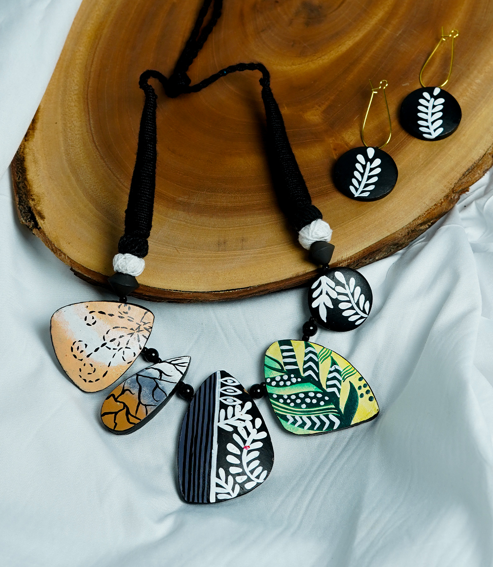 Terracotta Multicolour Jewellery set made by tribes of west bengal