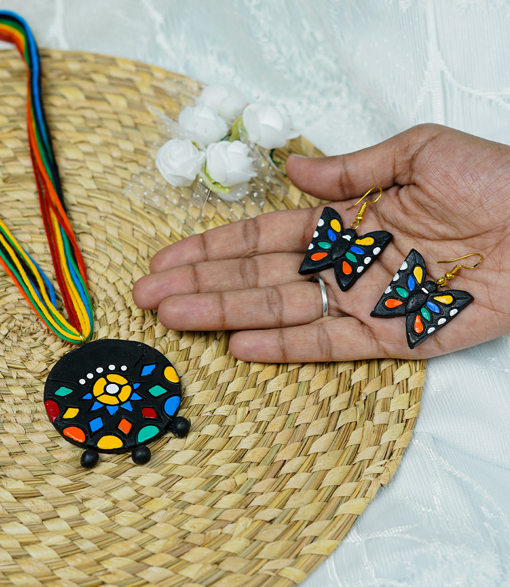 Terracotta circular pendant Set- Made by Tribes of Jharkhand
